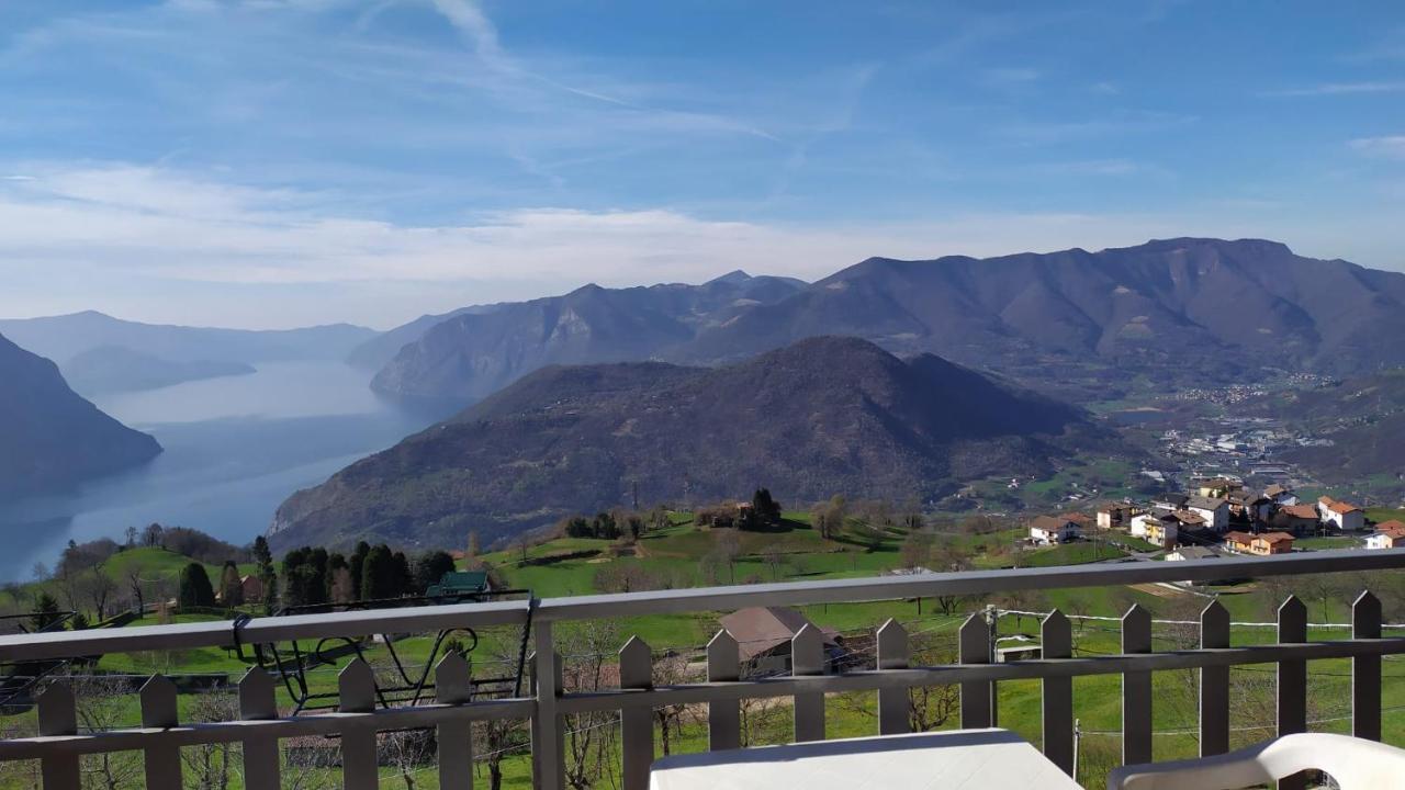 Panorama Verde Lago - Mountain Lake Iseo Hospitality Bossico ภายนอก รูปภาพ
